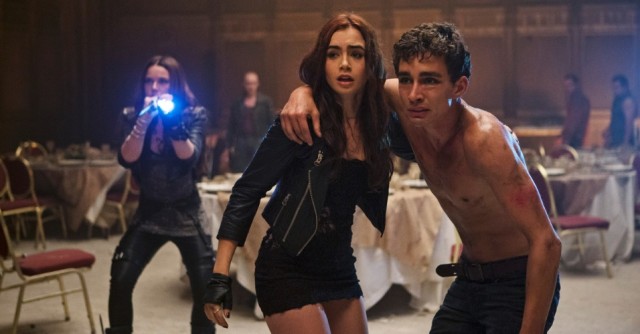 Robert Sheehan Fotoğrafı