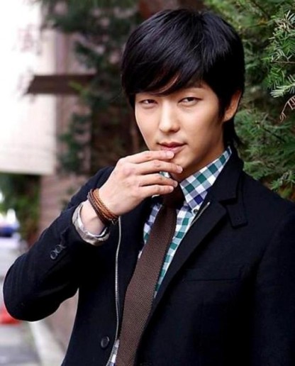 Lee Jun-ki Fotoğrafı