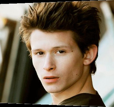 Joel Basman fotoğrafı