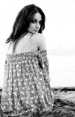 Melanie Papalia Fotoğrafı