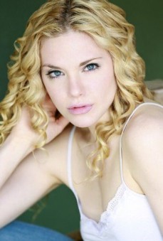 Mackenzie Mauzy Fotoğrafı