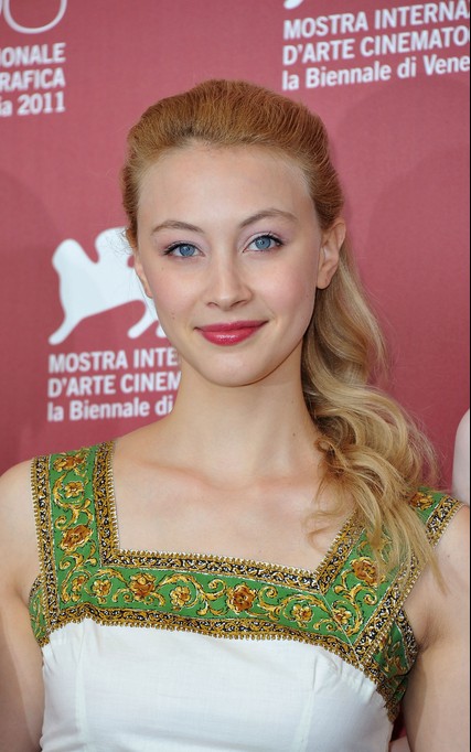 Sarah Gadon Fotoğrafı