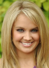 Tiffany Thornton fotoğrafı