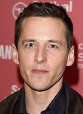 Justin Kelly (i) fotoğrafı