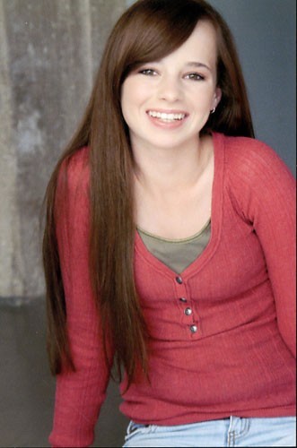 Ashley Rickards Fotoğrafı