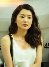Cha Soo-yeon fotoğrafı