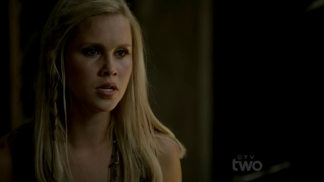 Claire Holt Fotoğrafı