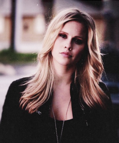 Claire Holt Fotoğrafı