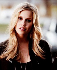 Claire Holt Fotoğrafı