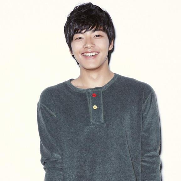 Yeo Jin-goo Fotoğrafı