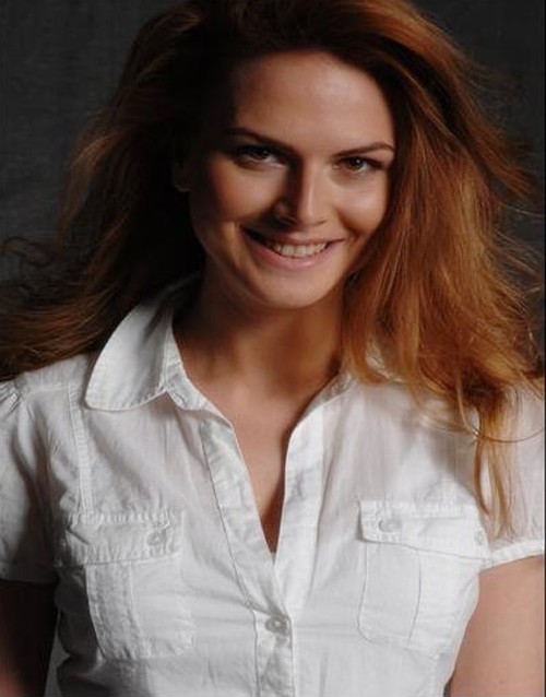 Leyla Başak Fotoğrafı