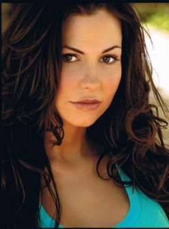 Ali Costello Fotoğrafı