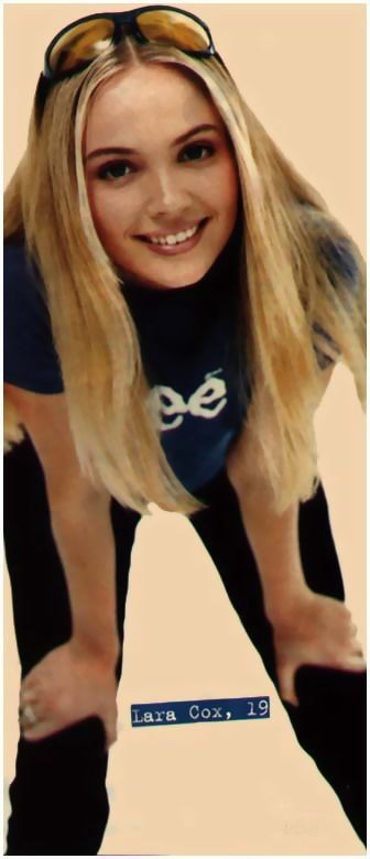 Lara Cox Fotoğrafı