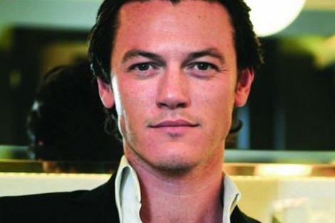 Luke Evans Fotoğrafı