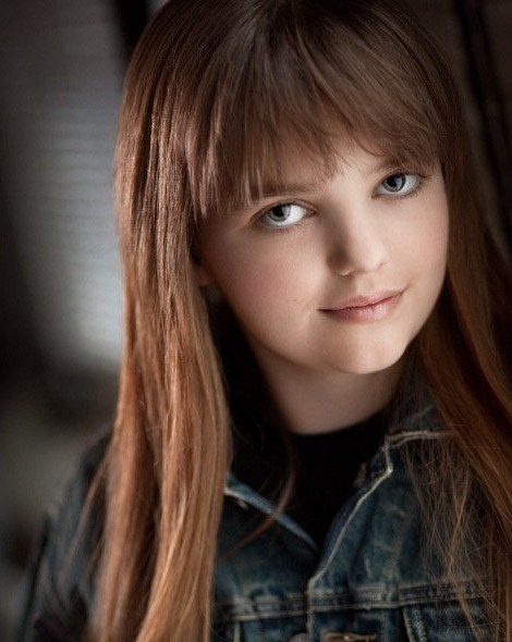 Laine MacNeil Fotoğrafı