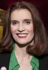 Justine Mitchell fotoğrafı