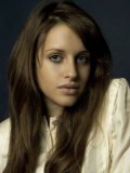 Carly Chaikin fotoğrafı