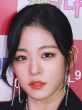 Lee Chae-Young fotoğrafı