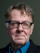 Tom Wilkinson fotoğrafı