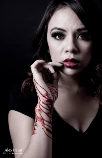 Janel Parrish Fotoğrafı