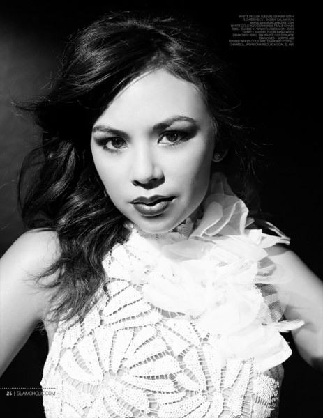 Janel Parrish Fotoğrafı