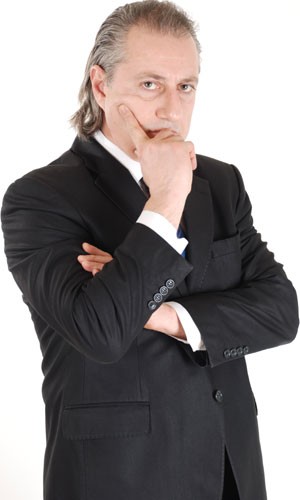 Ayhan Işık (i) Fotoğrafı