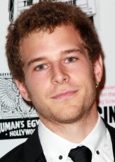 Álvaro Cervantes fotoğrafı