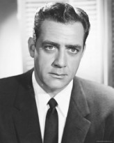 Raymond Burr fotoğrafı