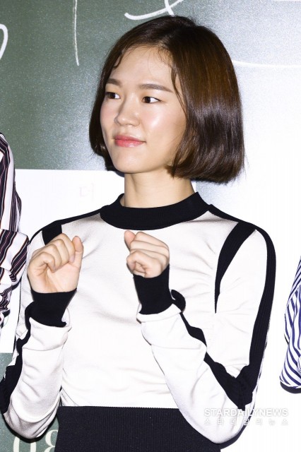 Han Ye-ri Fotoğrafı