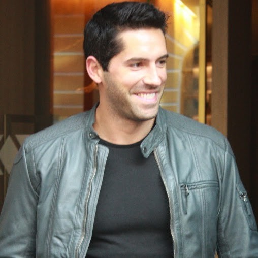 Scott Adkins fotoğrafı