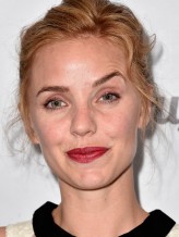 Kelli Garner fotoğrafı