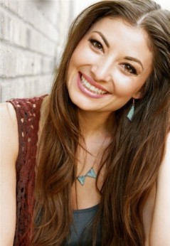 Ashton Leigh fotoğrafı