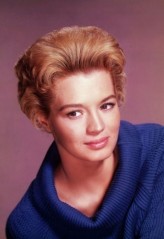 Angie Dickinson fotoğrafı