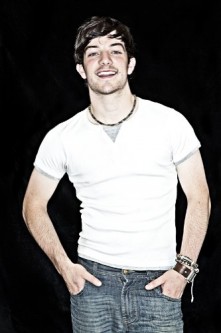 Kevin Guthrie Fotoğrafı