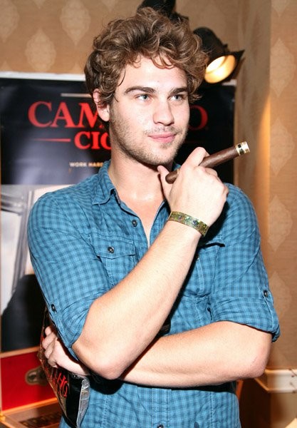 Grey Damon Fotoğrafı