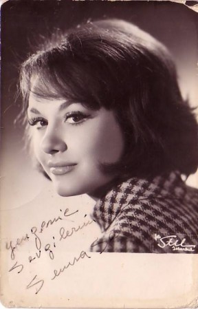 Semra Sar fotoğrafı