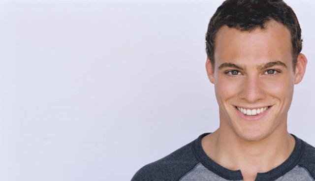 Kerem Bürsin Fotoğrafı