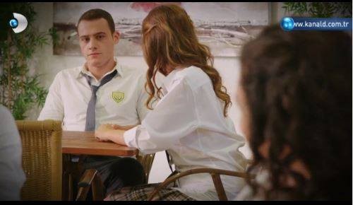 Kerem Bürsin Fotoğrafı