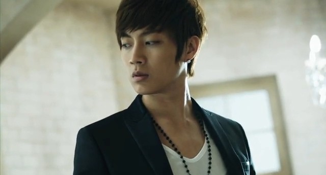 Yoon Doo-joon Fotoğrafı