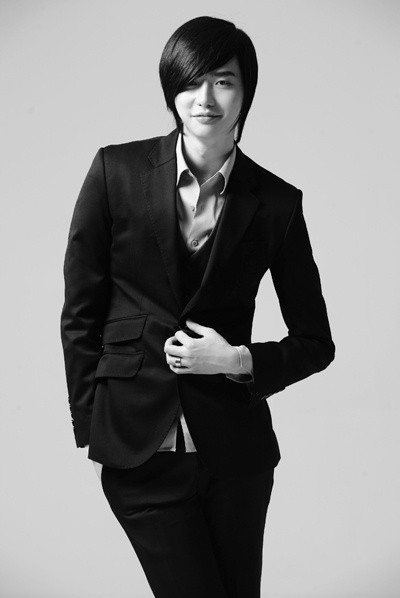 Lee Jong-suk Fotoğrafı