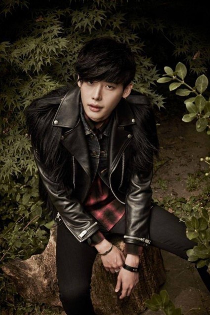 Lee Jong-suk Fotoğrafı