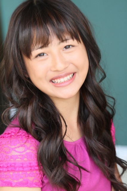 Haley Tju fotoğrafı