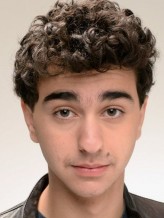 Alex Wolff fotoğrafı