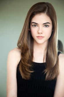 McKaley Miller Fotoğrafı
