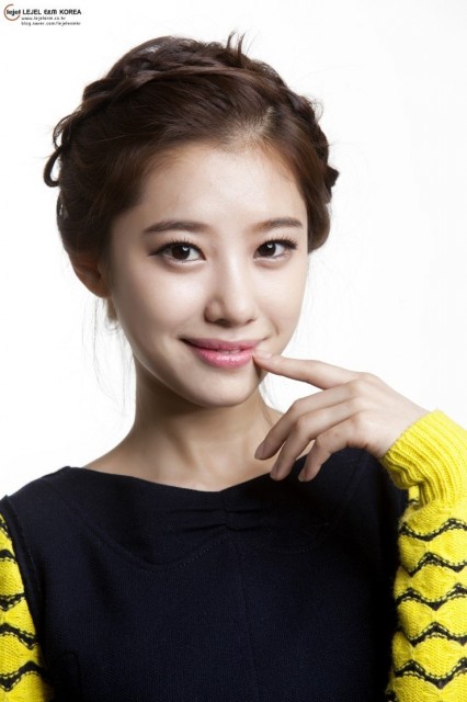 Yoo Shin-ae Fotoğrafı