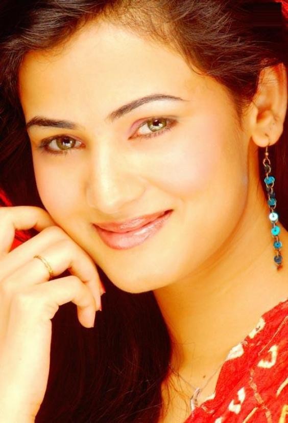 Sonal Chauhan fotoğrafı