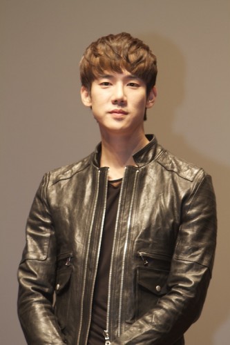 Yoo Yun-suk Fotoğrafı