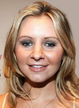 Beverley Mitchell fotoğrafı