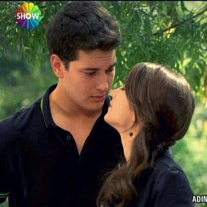 Hazal Kaya Fotoğrafı