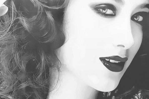 Hazal Kaya Fotoğrafı